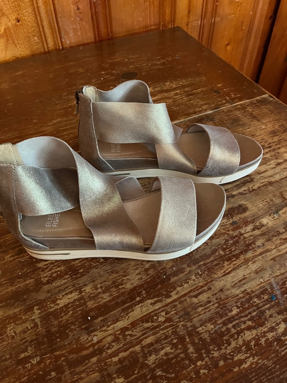 Eileen Fisher Metallic Sport Suede Sneaker Sandal Size 7.5 - Picture 2 of 4